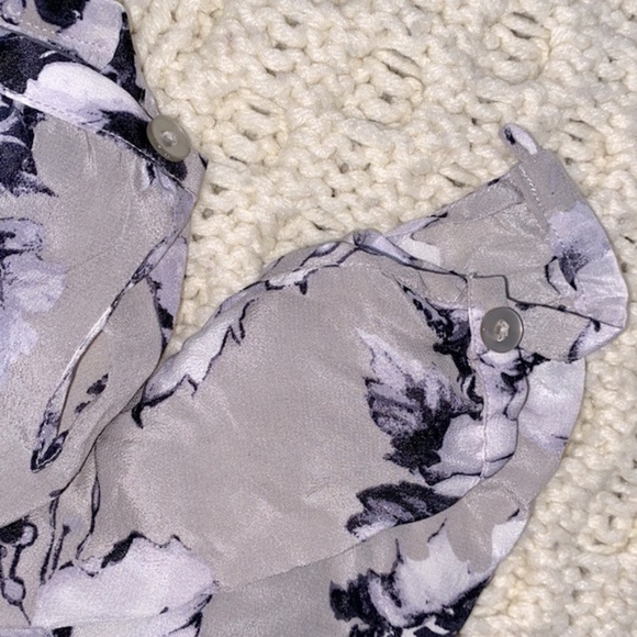 Victorias Secret blue floral silk top size large - Picture 5 of 7